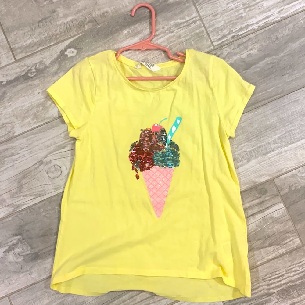 Yellow flip sequin ice cream cone shirt 🍦